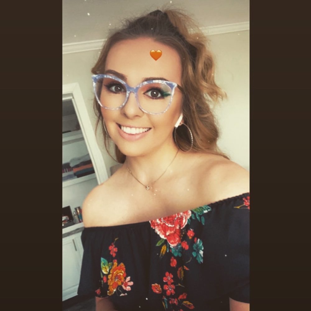 Meet your Posher, Rachel